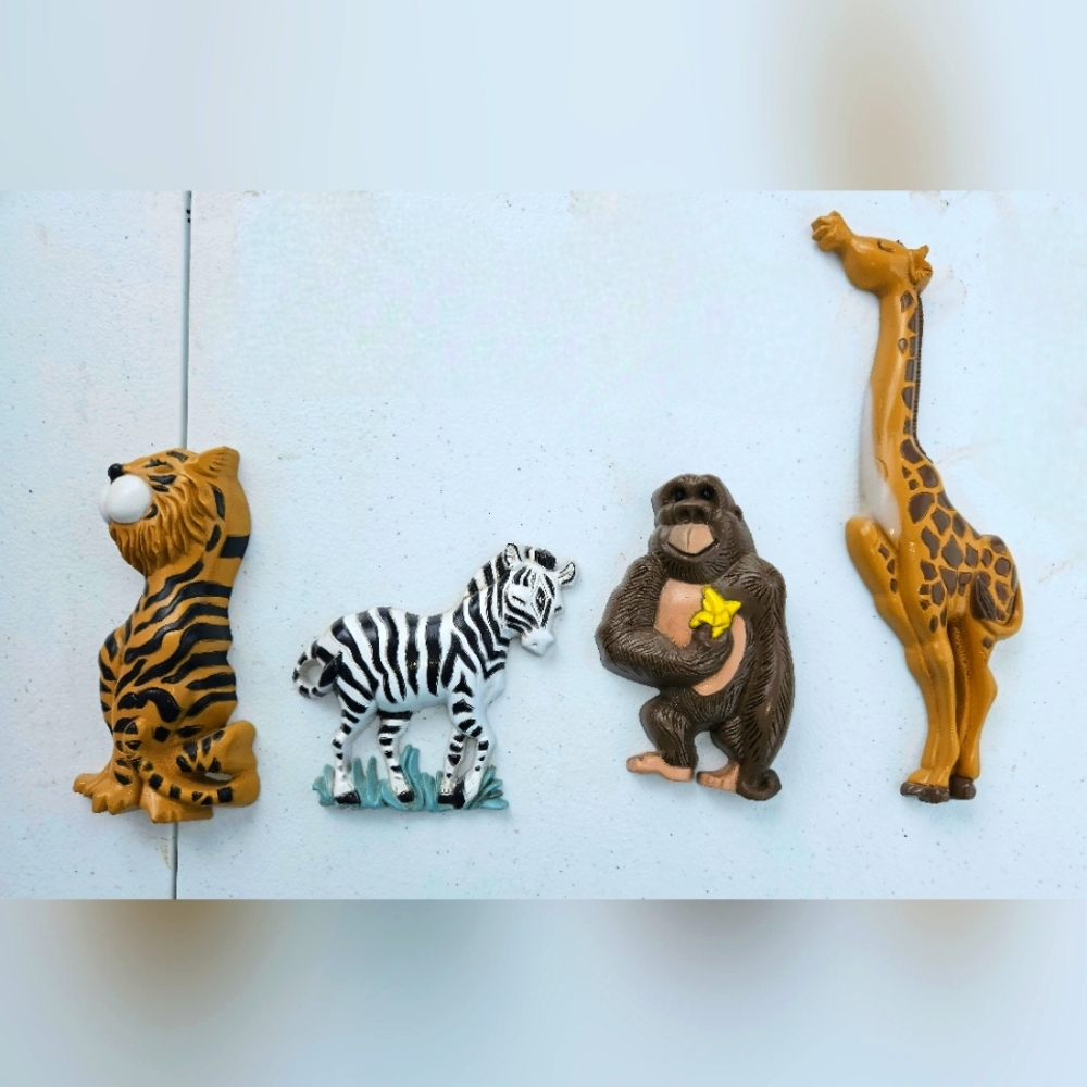 Vintage Burwood Nursery Wall Hanging Set Zoo Animals New Condition